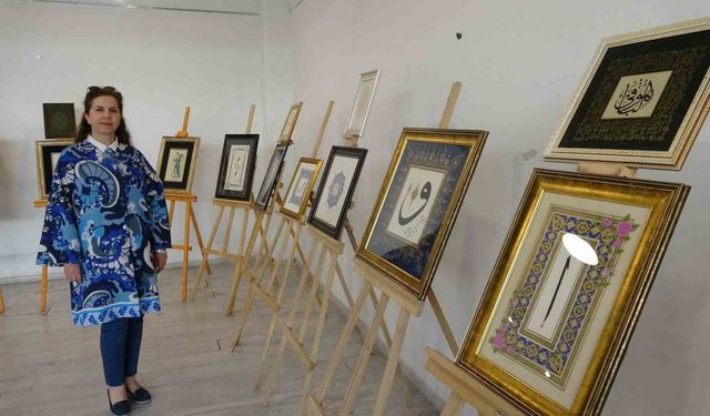 Kütahya’da tezhip sanatının zarafeti yıl sonu sergisinde buluştu