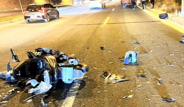 Malatya-Elazığ yolunda motosiklet traktör römorkuna çarptı: 1 yaralı