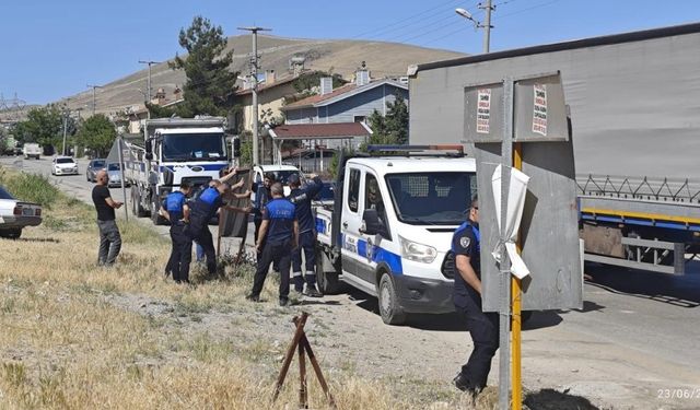 Sincan Belediyesi’nden kent estetiği için mücadele
