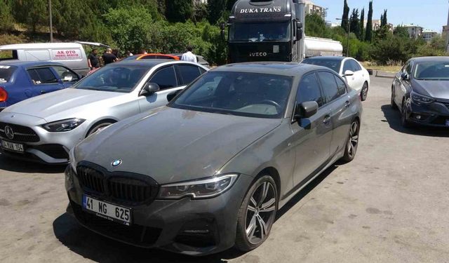 TEM’de yol çalışması tuzağa döndü: Onlarca sürücü soluğu lastikçide aldı