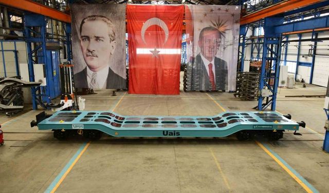 UAIS tipi askeri araç taşıma vagonları teslime hazır