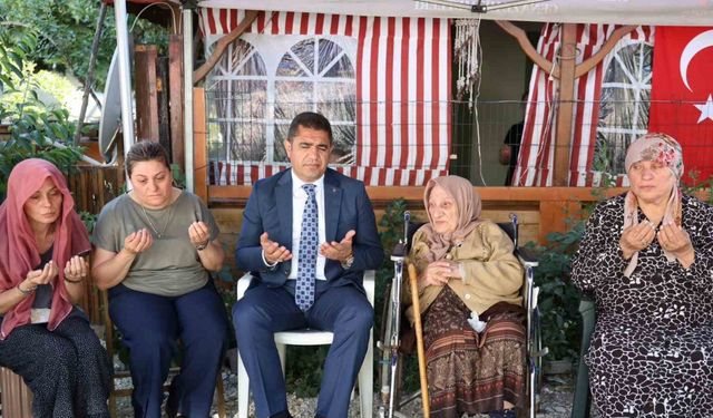 Vali Aslan, Çakmak ailesine taziyede bulundu