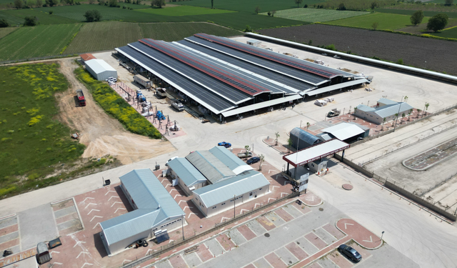 İnegöl Belediyesi’nden Güneş Enerjisiyle Örnek Tasarruf: Aylık 1.2 Milyon TL Kazanım