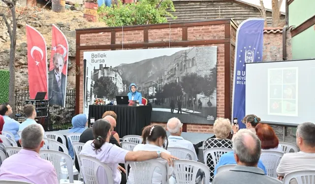 Bursa'da ‘Kent Tarihi Söyleşileri’nin son konuğu Ayşe Özkan emanet oldu