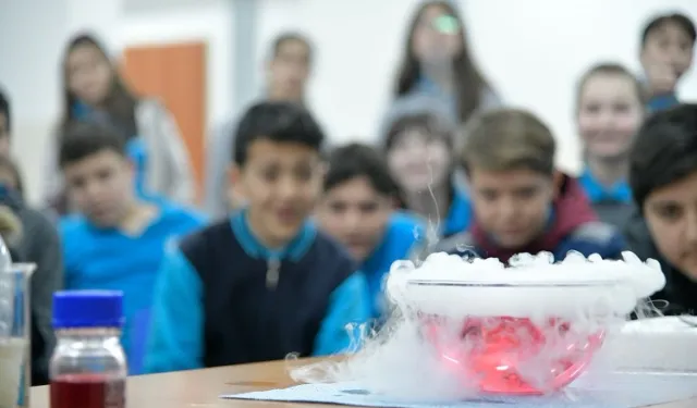 Tüpraş’tan yaz tatili için fen deneyleri önerileri