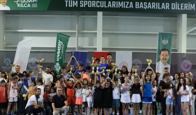 Konya Karatay’da tenis coşkusu: Şampiyonlar belli oldu