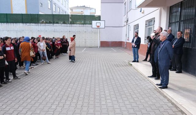 Dr. Emin Acar İmam Hatip Ortaokulu’ndan Gazze’ye Destek Kampanyası