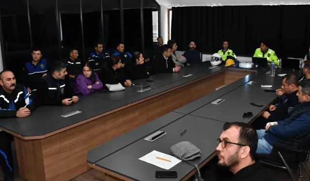 Balıkesir Büyükşehir'den personeline trafik güvenliği eğitimi
