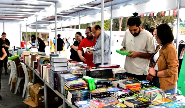 İzmir Bornova'da kitapla dolu 10 gün