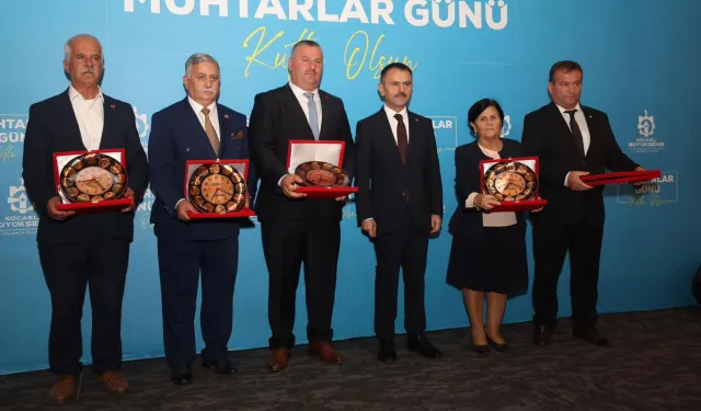 Kocaelili muhtarlara plaket!