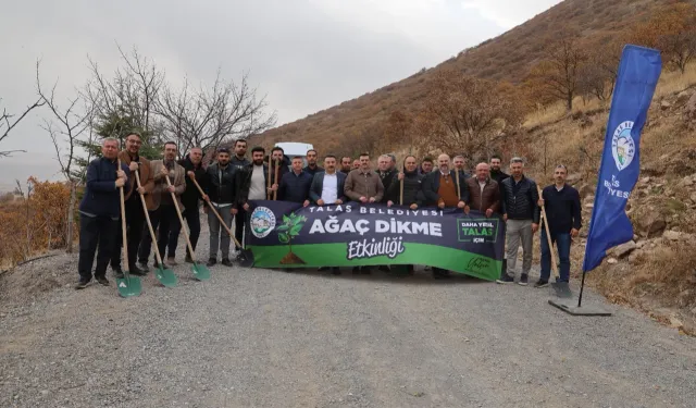 Ali Dağı'nın zirvesine bin 111 fidan