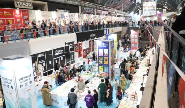 Bursa İnegöl'de kitap ilgisi