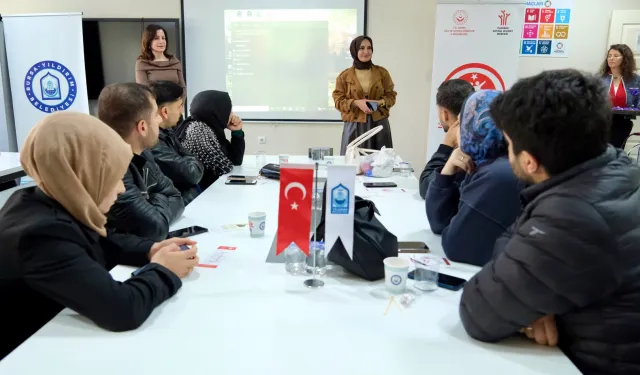Bursa Yıldırım'da yeni çiftlere farkındalık eğitimi