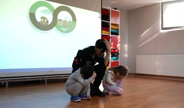 İstanbul Maltepe'de ara tatilde miniklere afet eğitimi