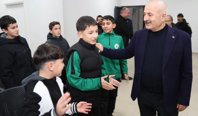 Başkan Zinnur Büyükgöz, Gebzeli genç sporcularla buluştu