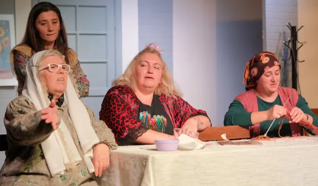 İnegöl'de 'Kadın Sığınağı'na gala gösterisi