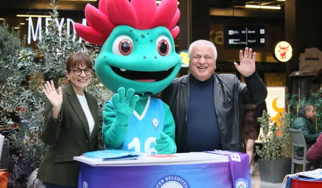 Yıldız makinesi Nilüfer Belediyespor Eker Kadın Voleybol Takımı