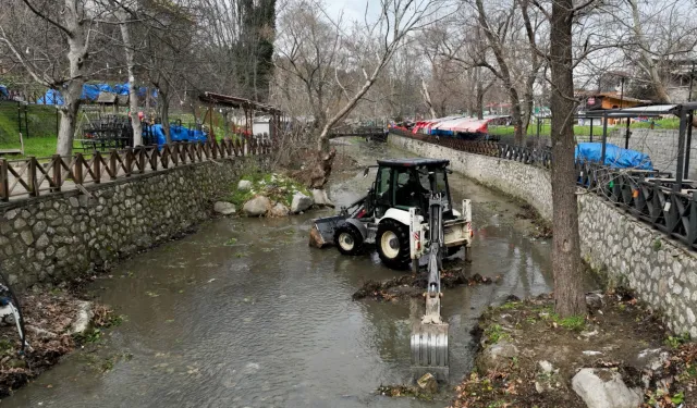 Bursa Büyükşehir'den Misi'de dere ve çevre temizliği