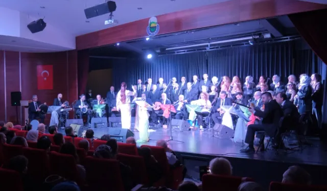 İnegöl'de TSM korosundan kulakların pasını silen konser