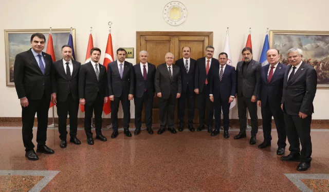 Konya heyetinden Milli Savunma Bakanı Yaşar Güler'e ziyaret