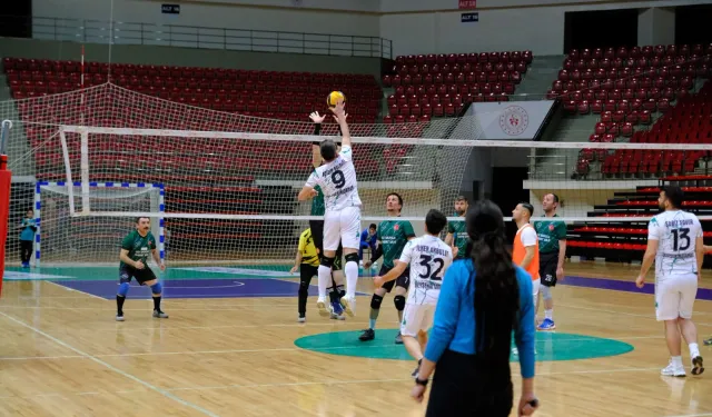 Konya'da kurumlar arası voleybol turnuvası için kayıtlar başladı