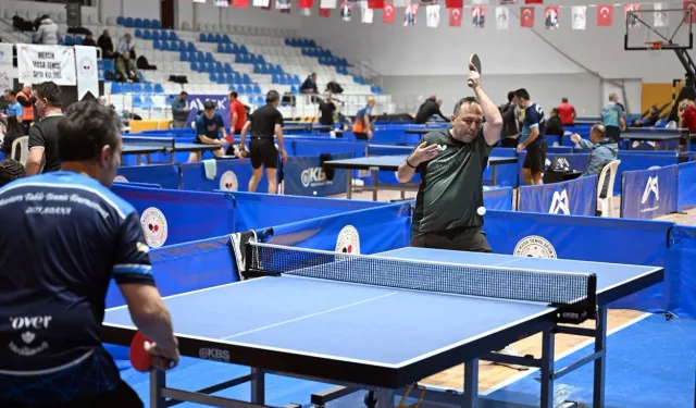 Veteran sporcular Mersin'de buluştu