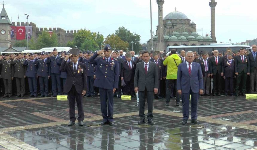 Başkan Osman Balcı: “Vatanı savunma mücadelesi sonsuza kadar devam edecektir”