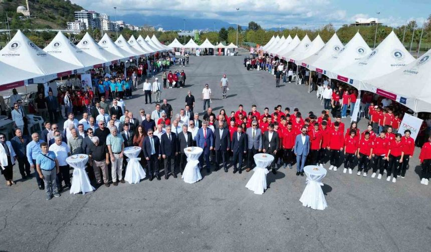 ‘İlkadım Bilim, Kültür ve Sanat Şenliği’ başladı