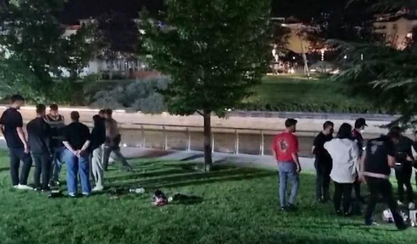 Kırşehir polisi parklarda ve sokaklarda huzur uygulaması yaptı