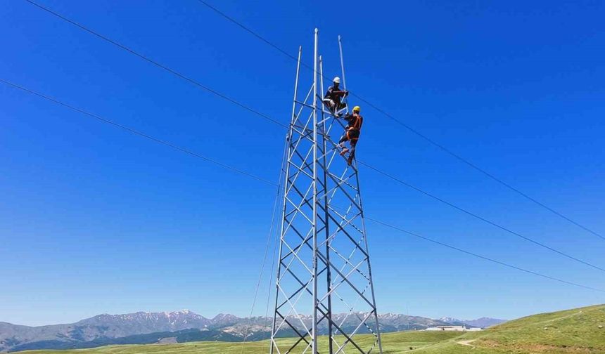 VEDAŞ, elektrik şebekesini güçlendiriyor