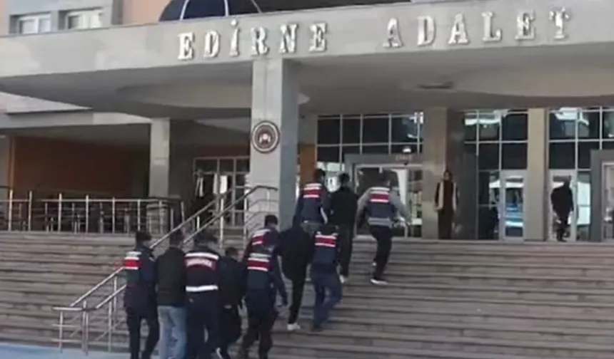 Edirne’de jandarma 5 göçmen organizatörü yakaladı