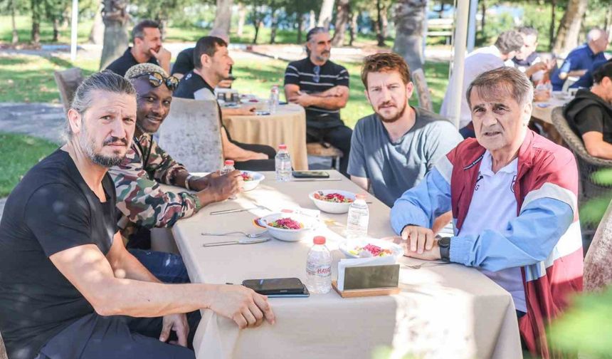 Şenol Güneş, eski öğrencileriyle bir araya geldi