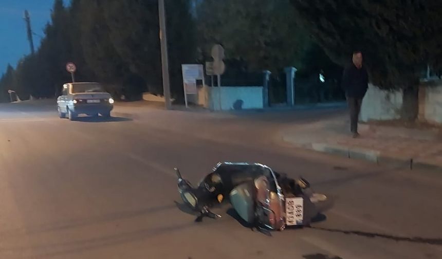 Tavşanlı’da motosiklet ile otomobile çarpıştı: 1 yaralı