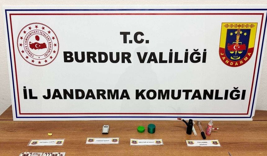 Burdur’da jandarmanın 18 günlük operasyonlarında yakalanan 5 şüpheli tutuklandı