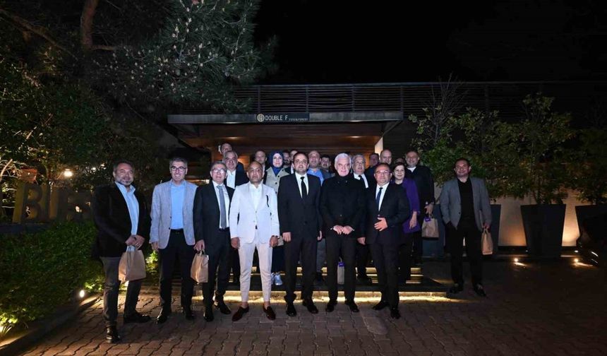 BUYSAD’da bayrak değişim