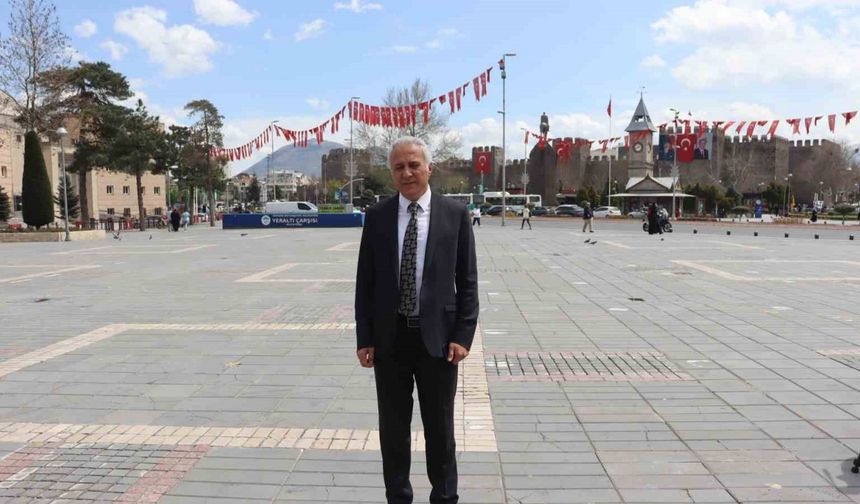 Şahin’den meydanda çağrı: "Meydan kavgası arasında işçinin hakları güme gidiyor"