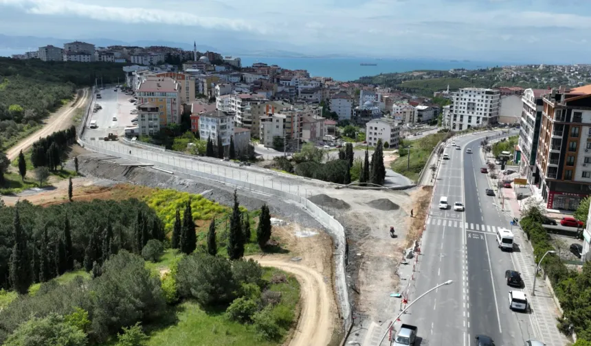 Kocaeli Büyükşehir Gebze'de trafiği rahatlatıyor