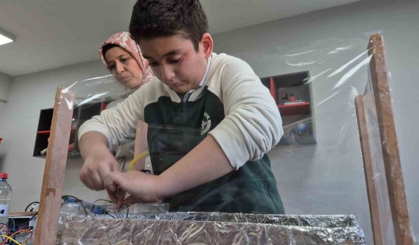 11 yaşında zehirsiz tarım için kolları sıvadı
