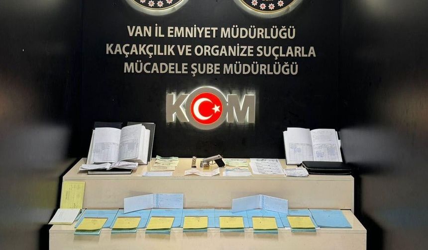 19 emekliyi dolandıran 9 şüpheli yakalandı