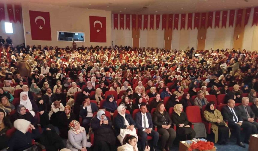 Ailede rol dağılımı söyleşisine yoğun ilgi