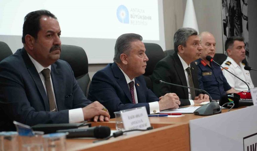 Antalya’da 4. raylı sistem yolda, havalimanında slot rekoru kırılıyor