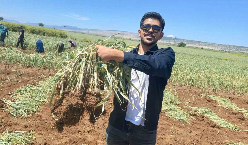 Arabanlı genç, baba mesleğini daha iyi yapabilmek için mühendis oldu
