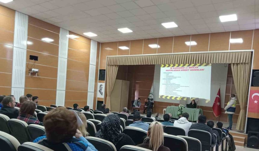 Belediye personeline iş sağlığı ve güvenliği eğitimi verildi