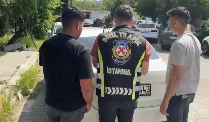 Beylikdüzü’nde araç camından sarkıp dans eden şahıslara ceza
