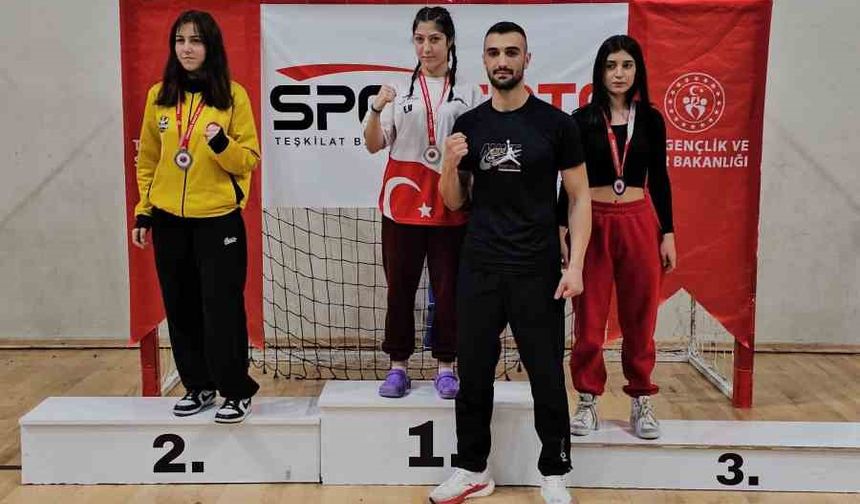 Bilecikli Sporcu Nisa Nur Efe’den Türkiye ikinciliği