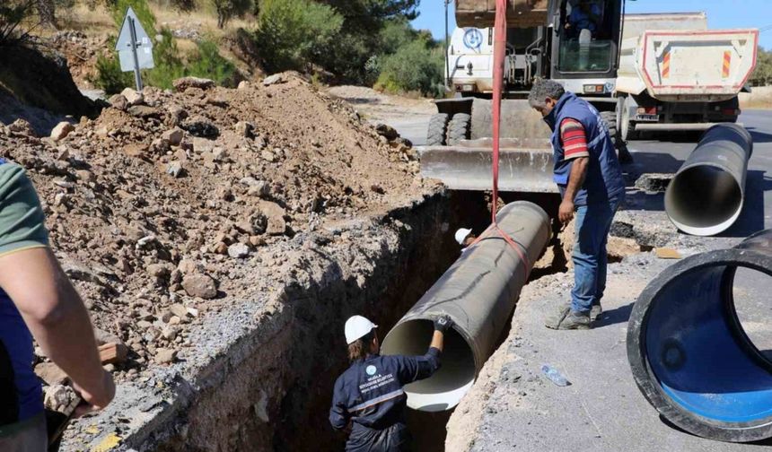 Bodrum’da sürekli patlayan su isale hatları değişiyor