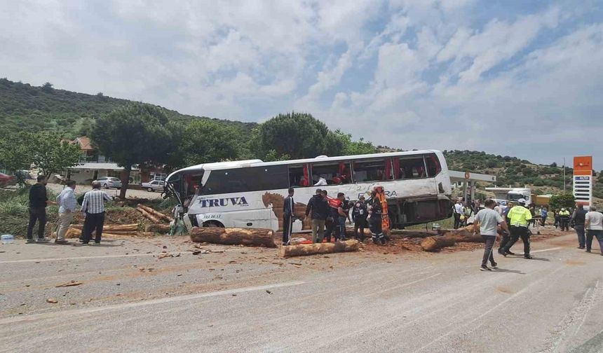 Çanakkale’deki otobüs kazasında ölenlerin kimlikleri belli oldu