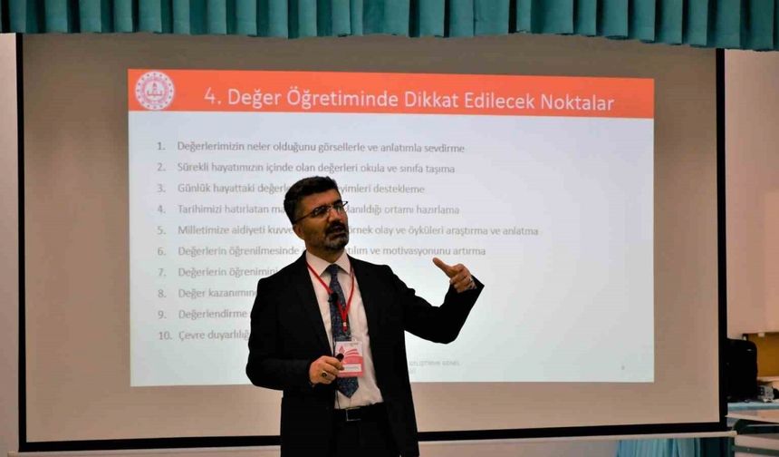 Çorum’da Türkiye yüzyılı maarif modeli tanıtıldı