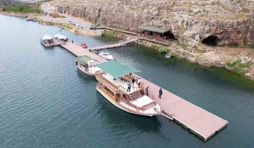 Doğal mağarada sırtlan müzesi ve restoran yapılıyor
