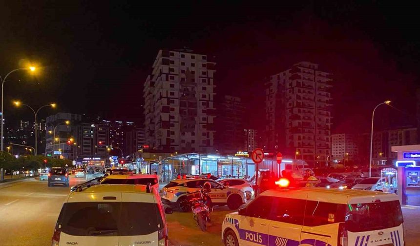 "Dur" ihtarına uymayıp kaçarken polis memuruna çarptı